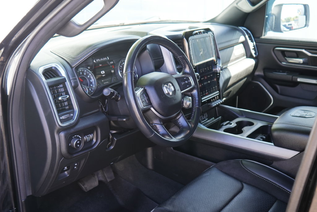 Used 2023 RAM 1500 Laramie AWD/4WD image 14
