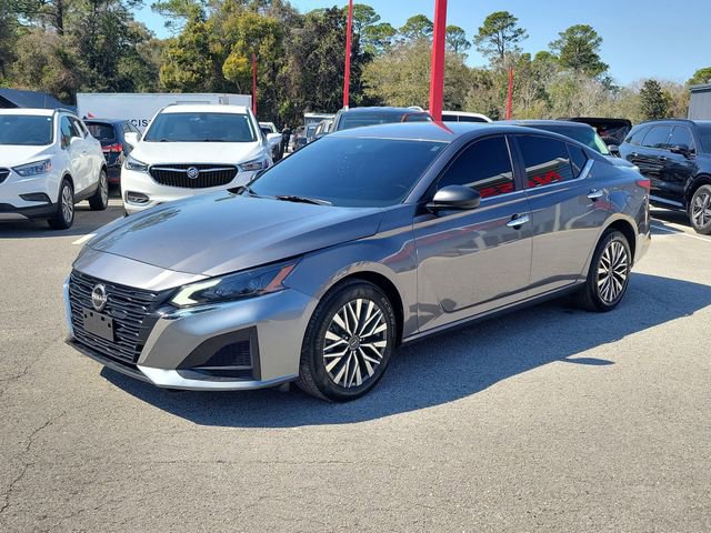 Used 2024 Nissan Altima 2.5 SV image 5