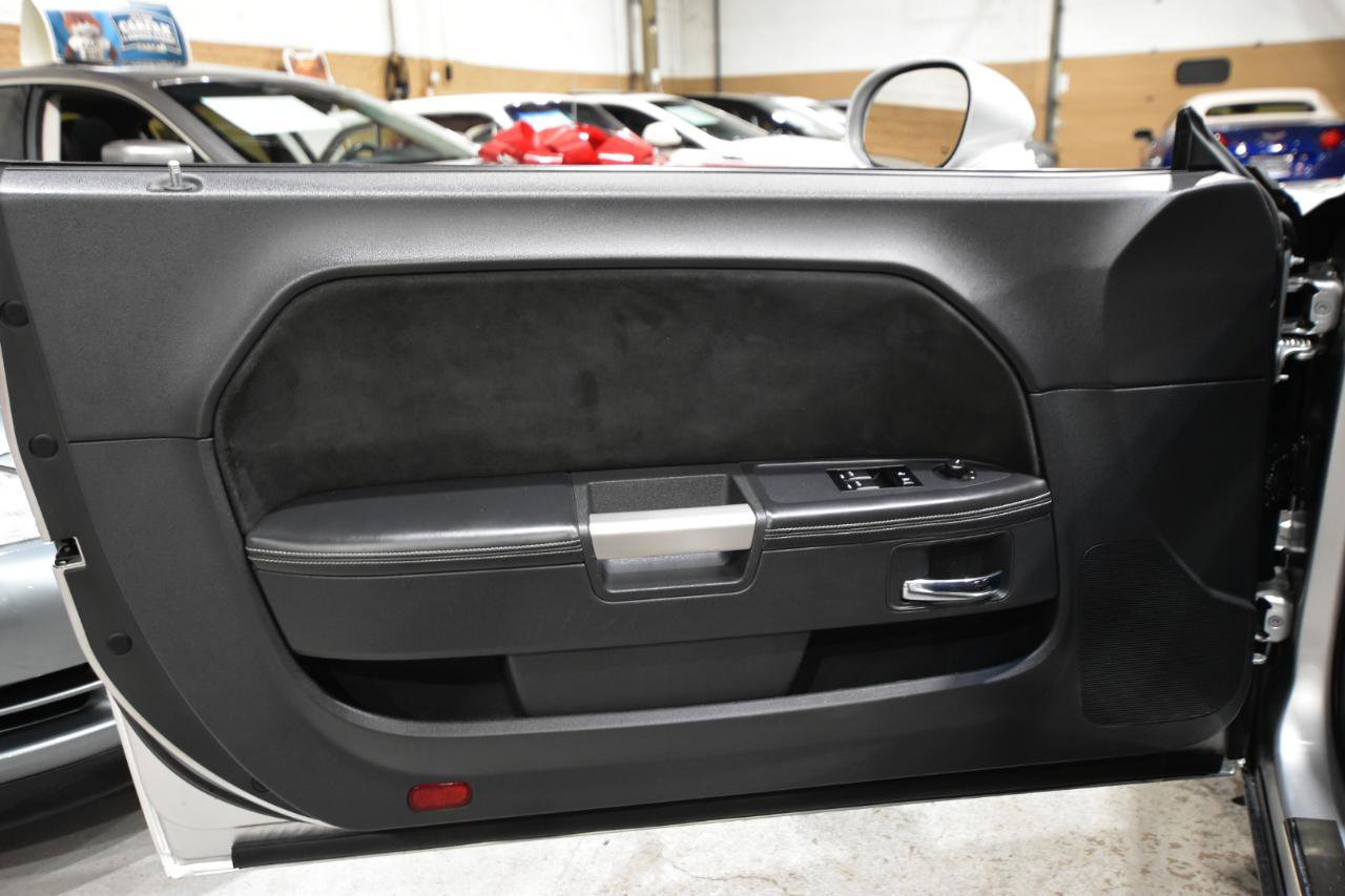 Used 2012 Dodge Challenger SRT8 image 13