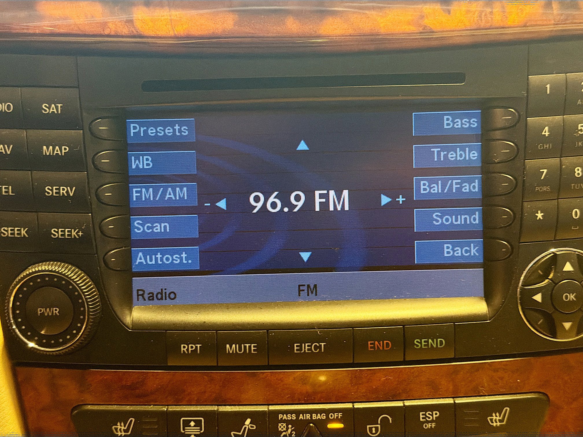 Used 2006 Mercedes-Benz E 350 4MATIC Sedan image 19