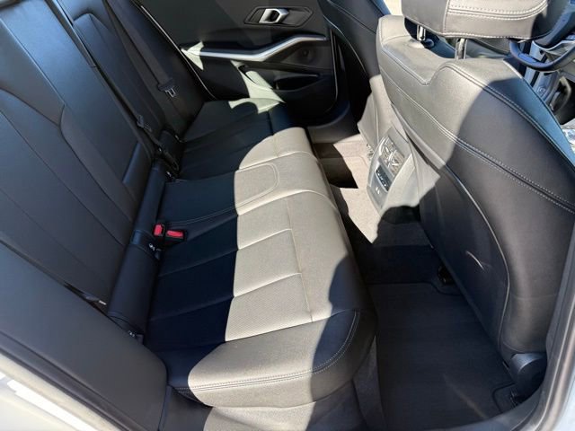 Used 2025 BMW 330i xDrive Sedan AWD/4WD image 39