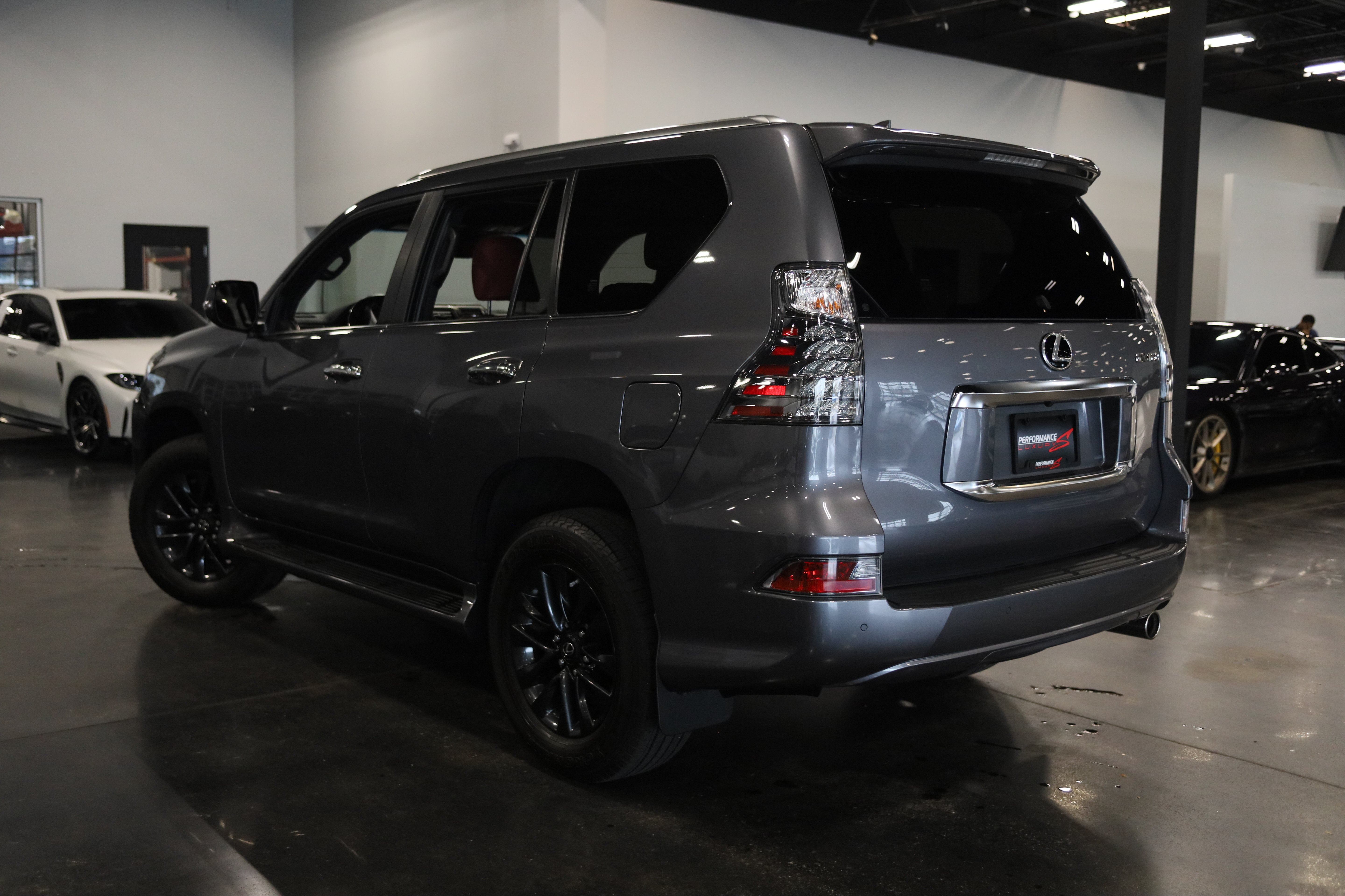 Used 2021 Lexus GX 460 Premium w/ Premium Package AWD/4WD image 4