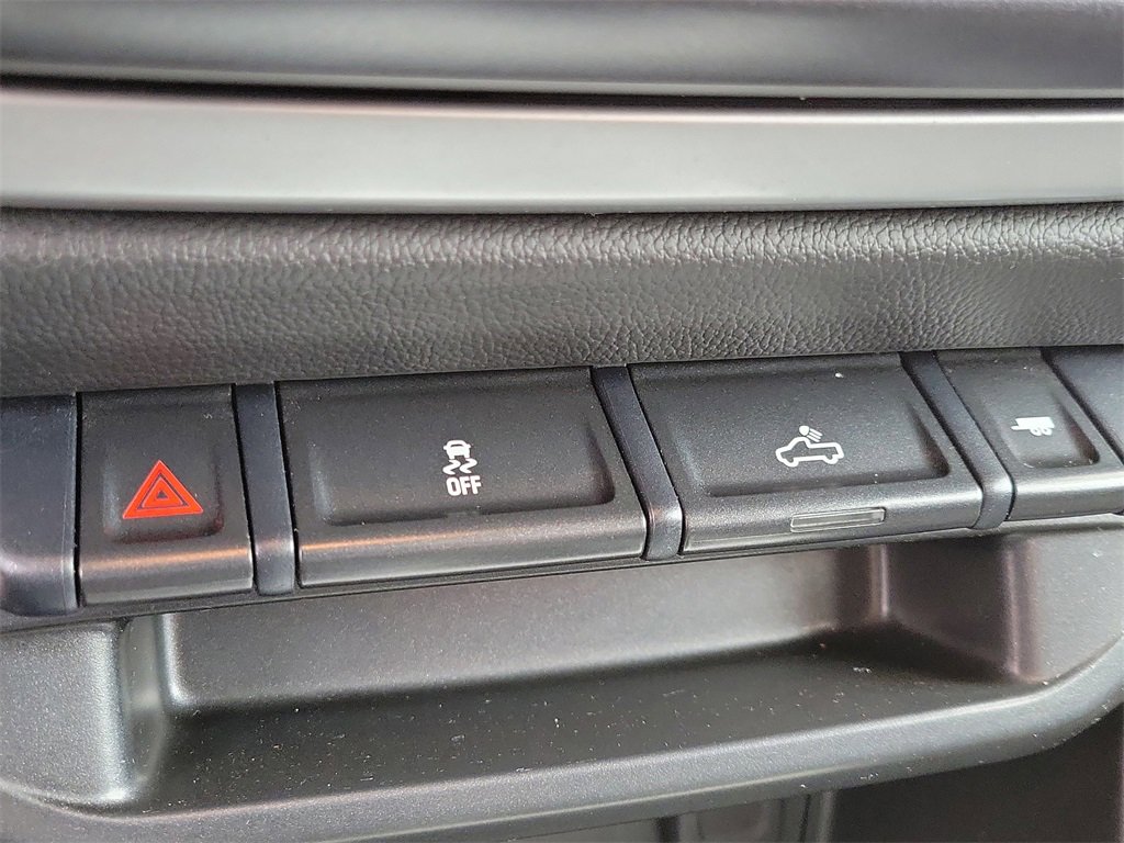 Used 2022 Chevrolet Colorado LT image 30