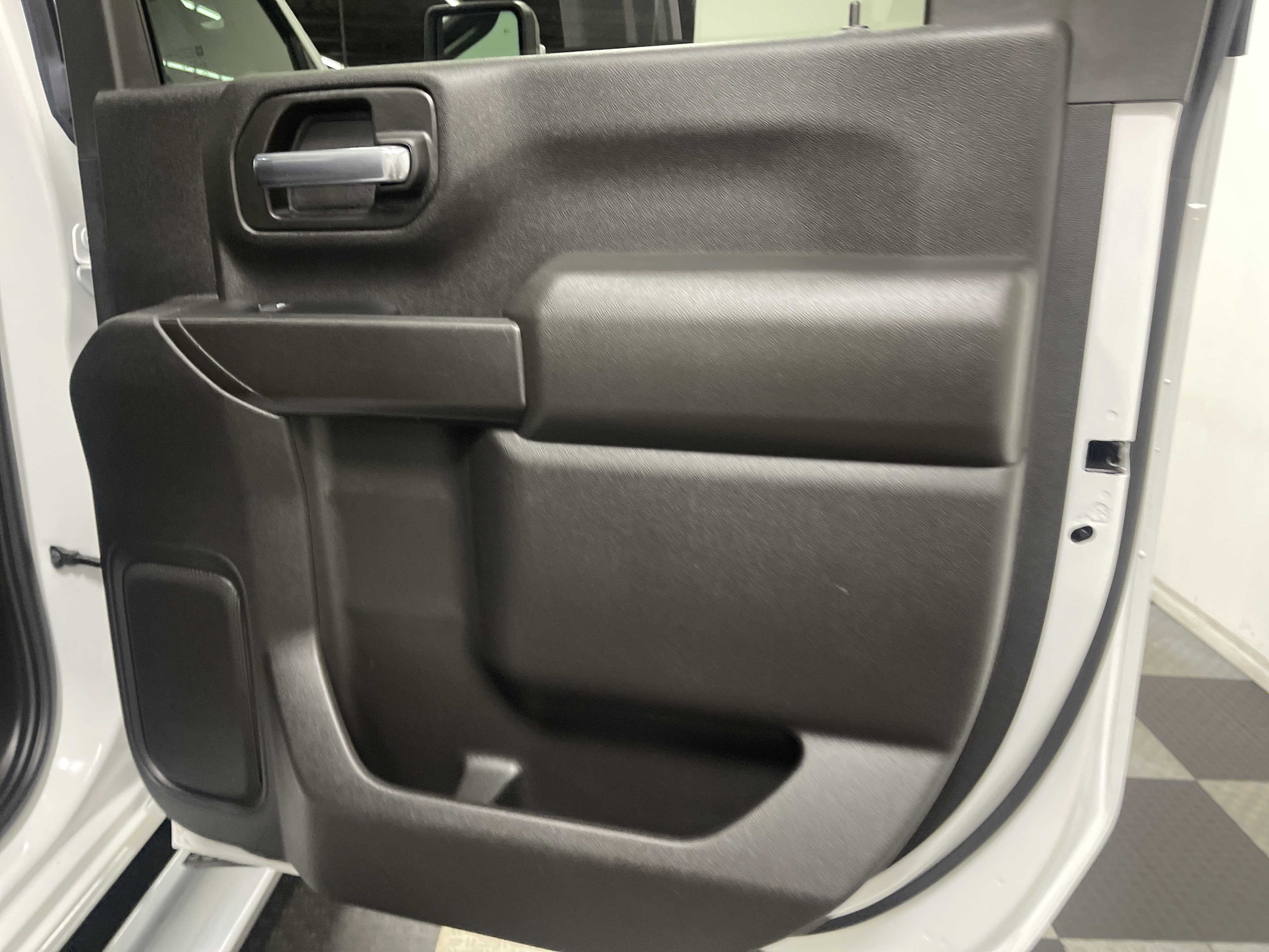 Used 2024 Chevrolet Silverado 2500 Custom w/ Custom Value Package image 18