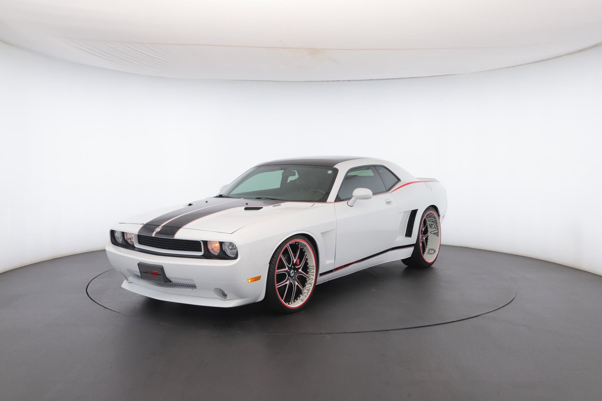 Used 2010 Dodge Challenger R/T image 37