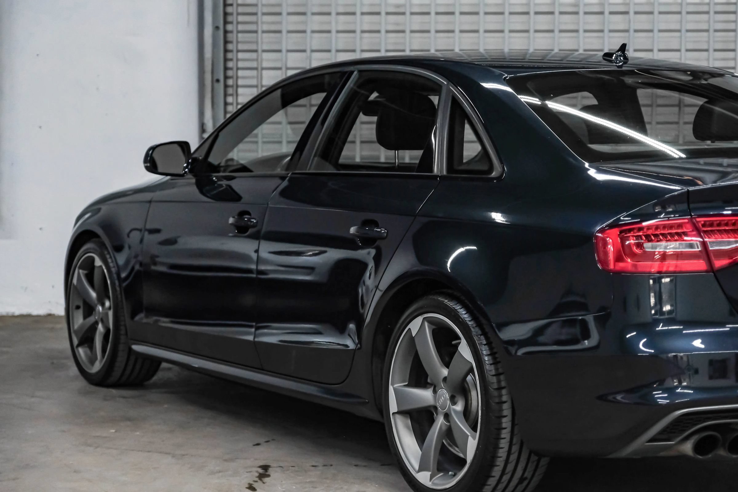 Used 2016 Audi A4 2.0T Premium Plus w/ Technology Package AWD/4WD image 13