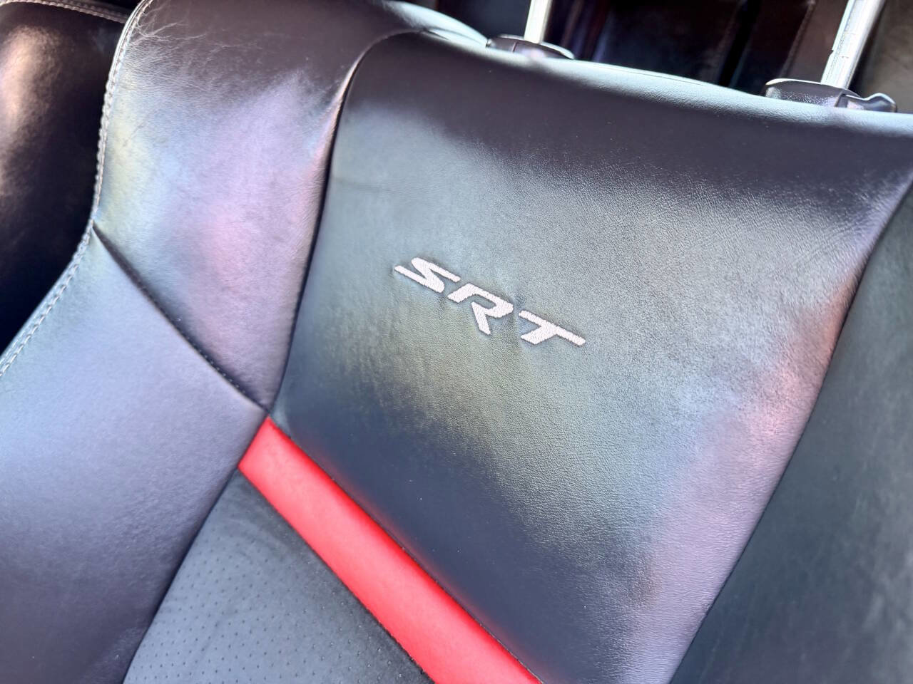 Used 2009 Dodge Challenger SRT8 w/ SRT Option Group II RWD image 16