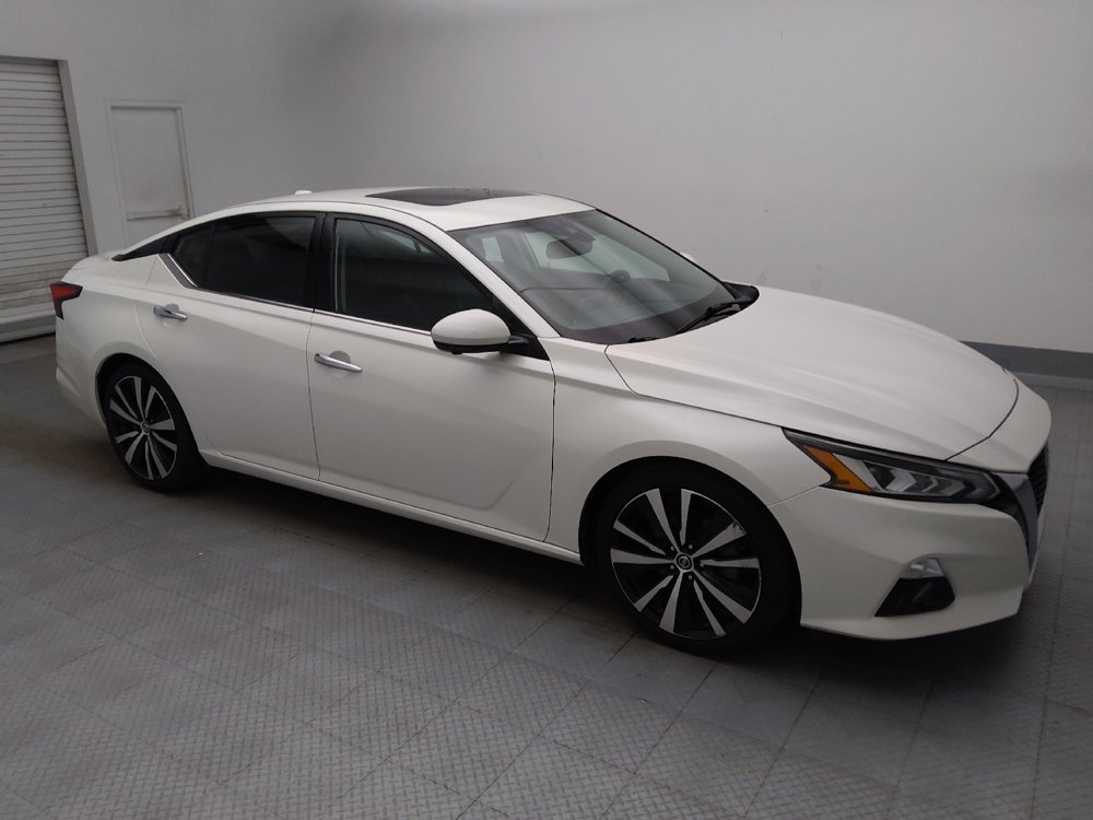 Used 2019 Nissan Altima 2.5 Platinum FWD image 11