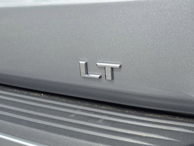 New 2026 Chevrolet Suburban LT w/ Comfort Package RWD image 13
