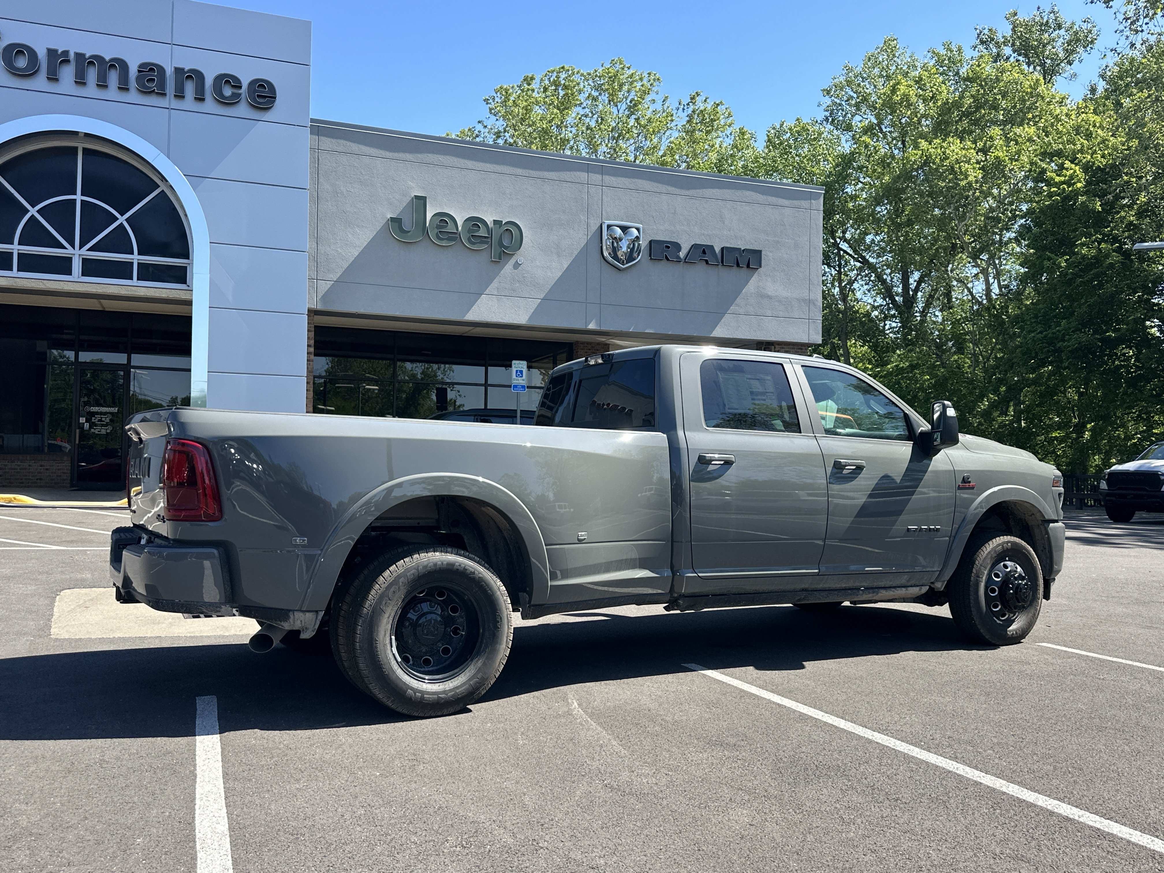 New 2026 RAM 3500 Limited AWD/4WD image 22