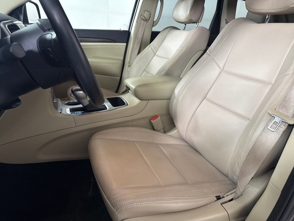 Used 2018 Jeep Grand Cherokee Laredo image 11