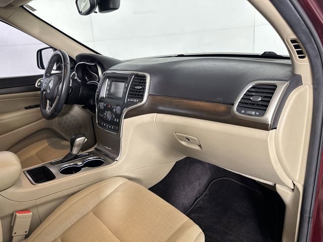 Used 2017 Jeep Grand Cherokee Laredo w/ Quick Order Package 2BE image 29