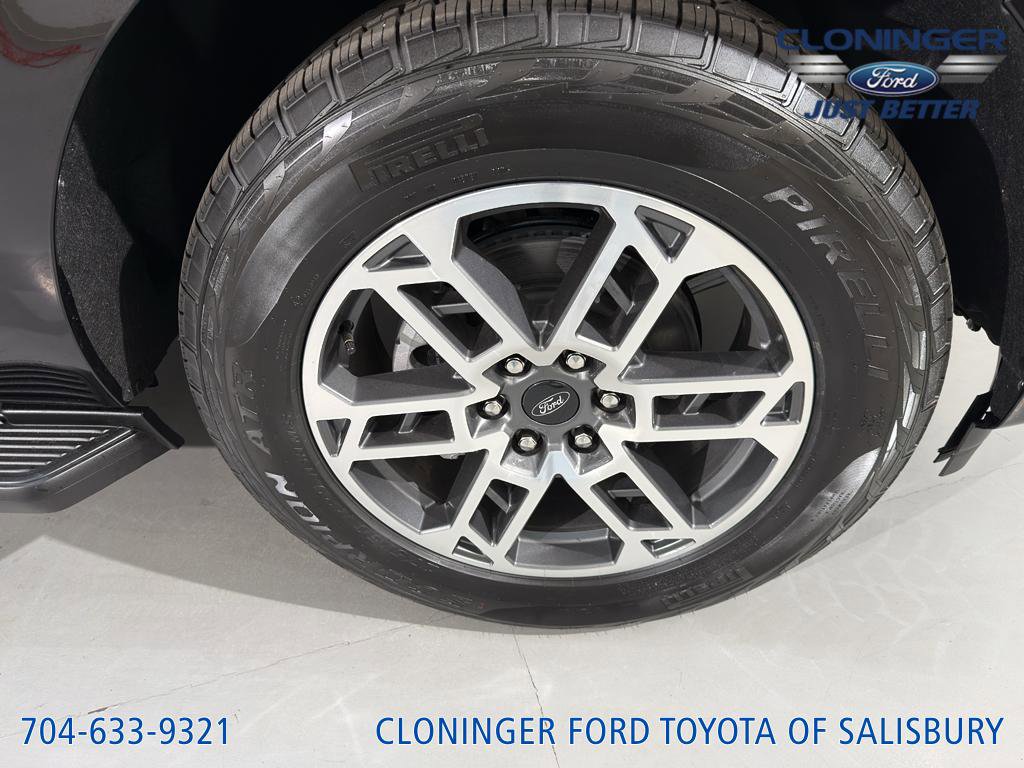 New 2026 Ford Expedition Max Active image 16