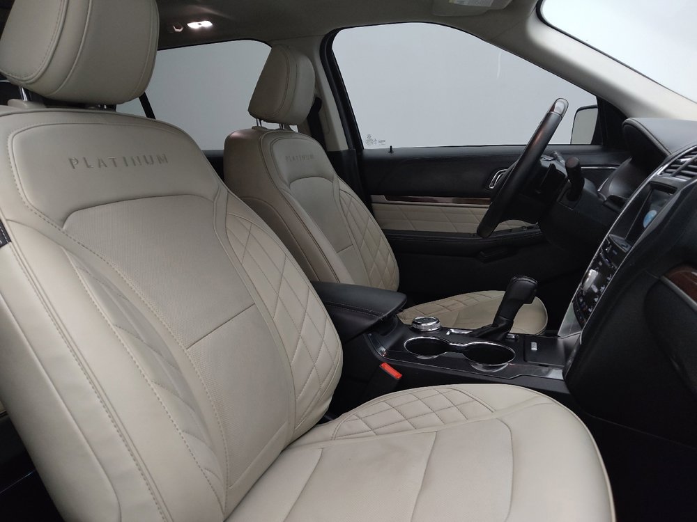 Used 2018 Ford Explorer Platinum AWD/4WD image 21