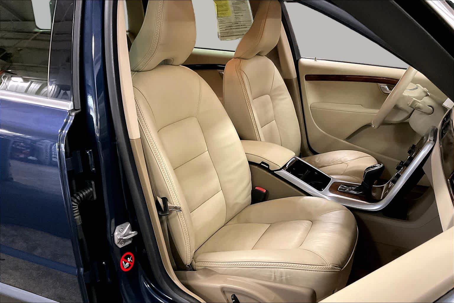 Used 2015 Volvo XC70 3.2 Premier AWD/4WD image 9