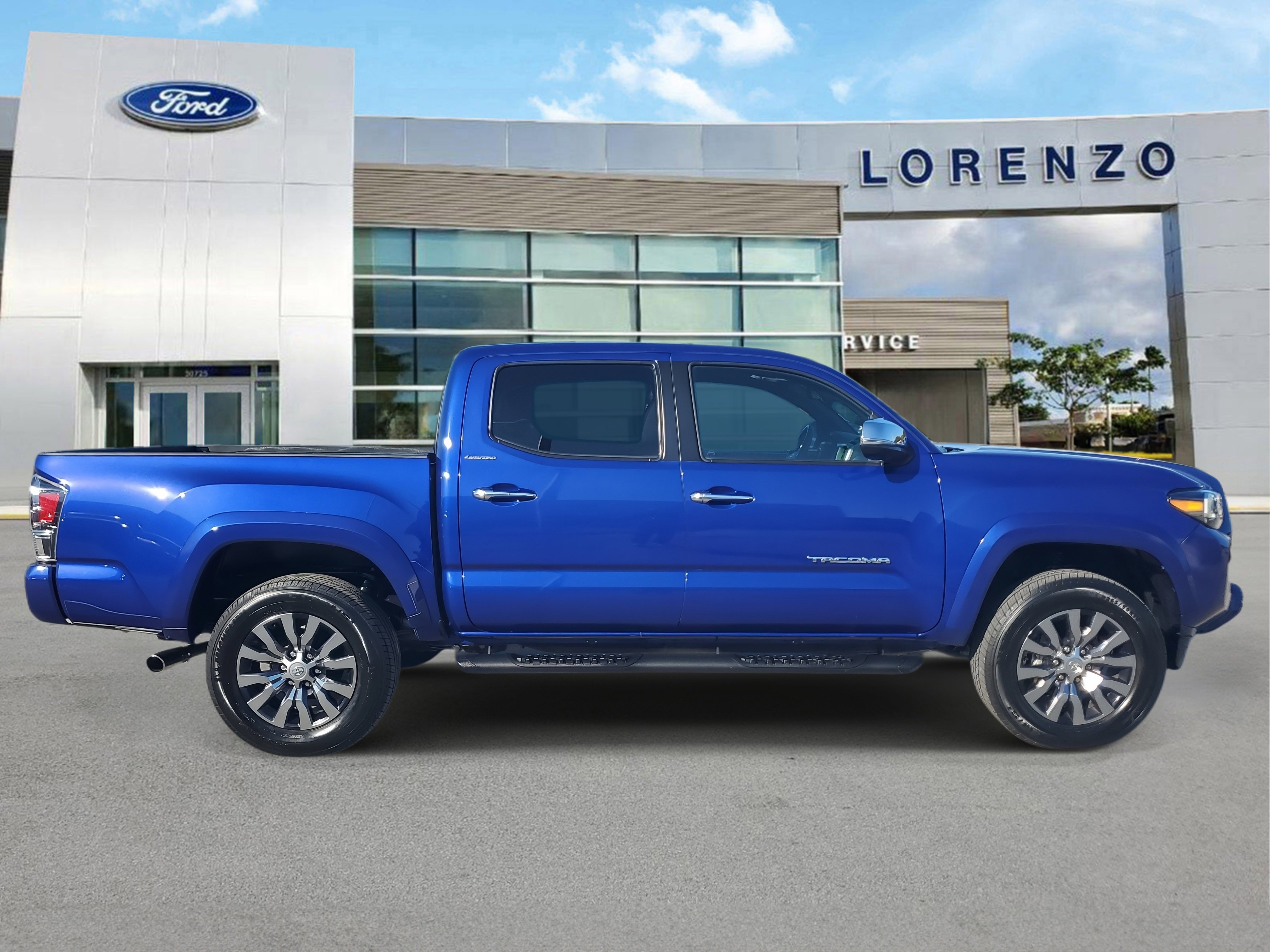 Used 2022 Toyota Tacoma Limited image 4