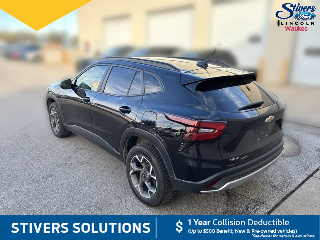 Used 2024 Chevrolet Trax LT w/ Driver Confidence Package FWD image 11