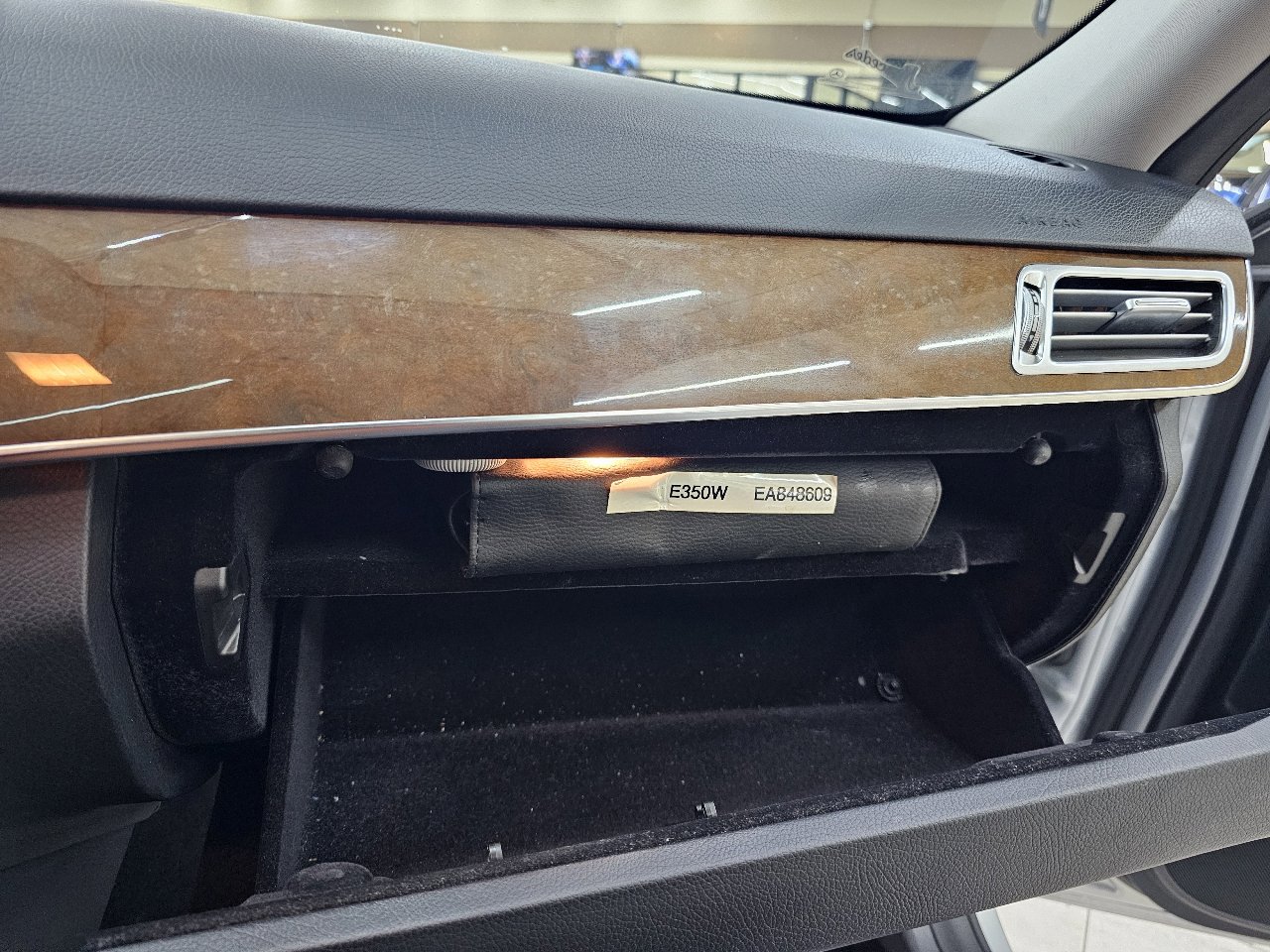 Used 2014 Mercedes-Benz E 350 Sedan image 37