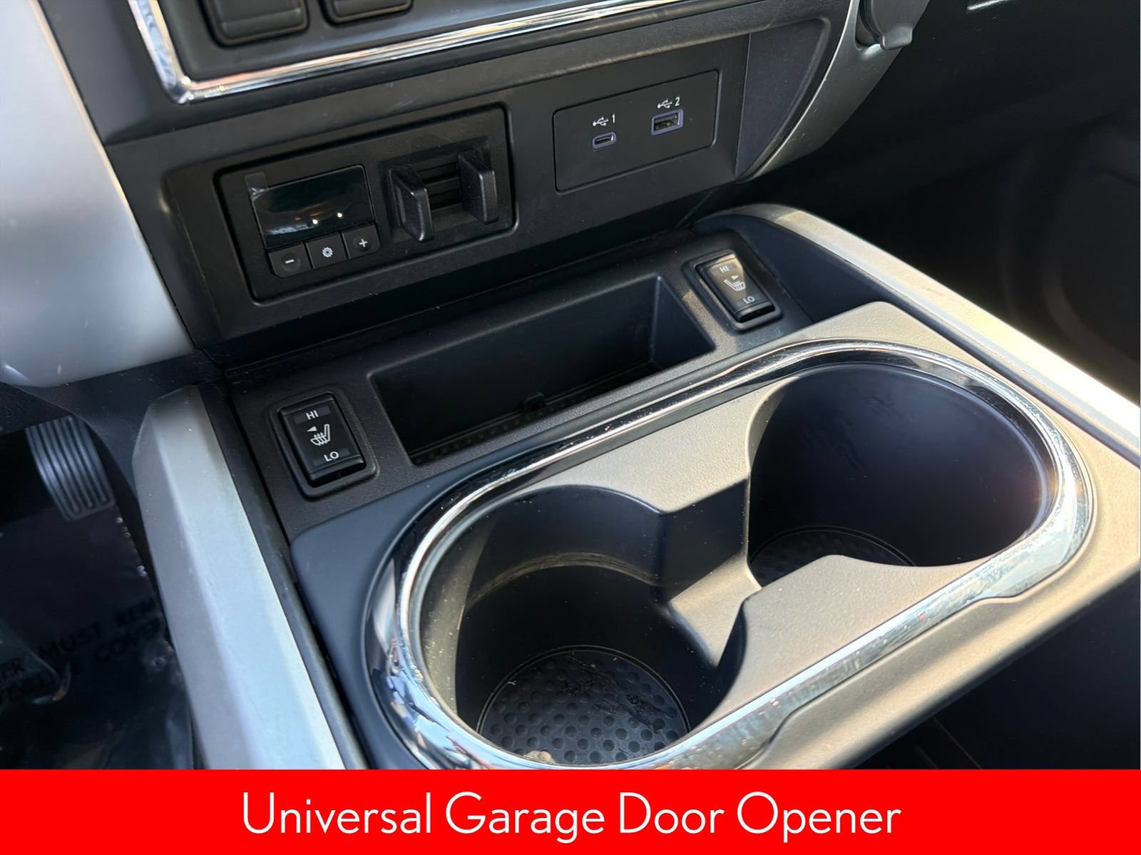 Used 2020 Nissan Titan SV w/ SV Convenience Package RWD image 23