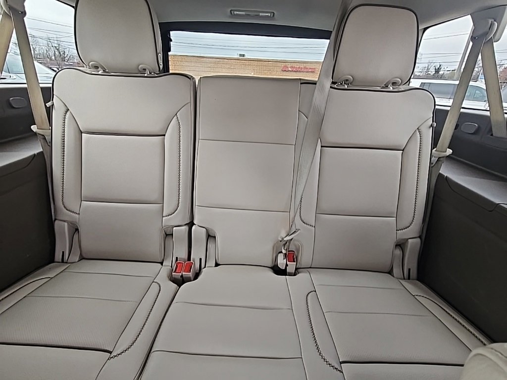 Used 2022 GMC Yukon XL Denali w/ Denali Ultimate Package image 15