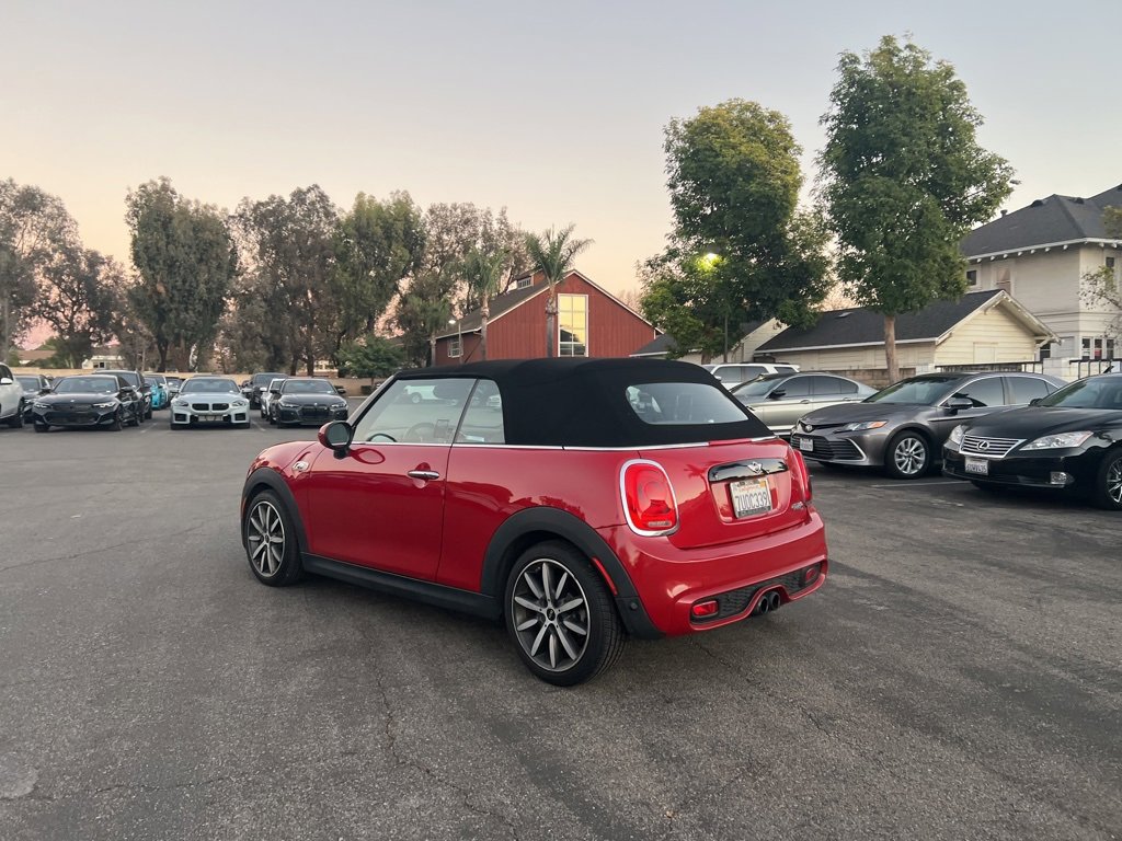 Used 2017 MINI Cooper S image 6