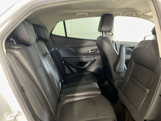Used 2022 Buick Encore Preferred w/ Safety Package image 31