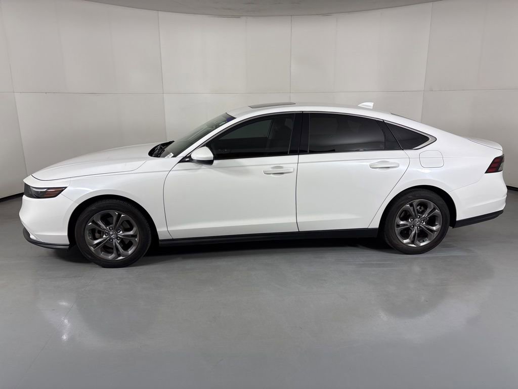 Used 2023 Honda Accord EX image 5