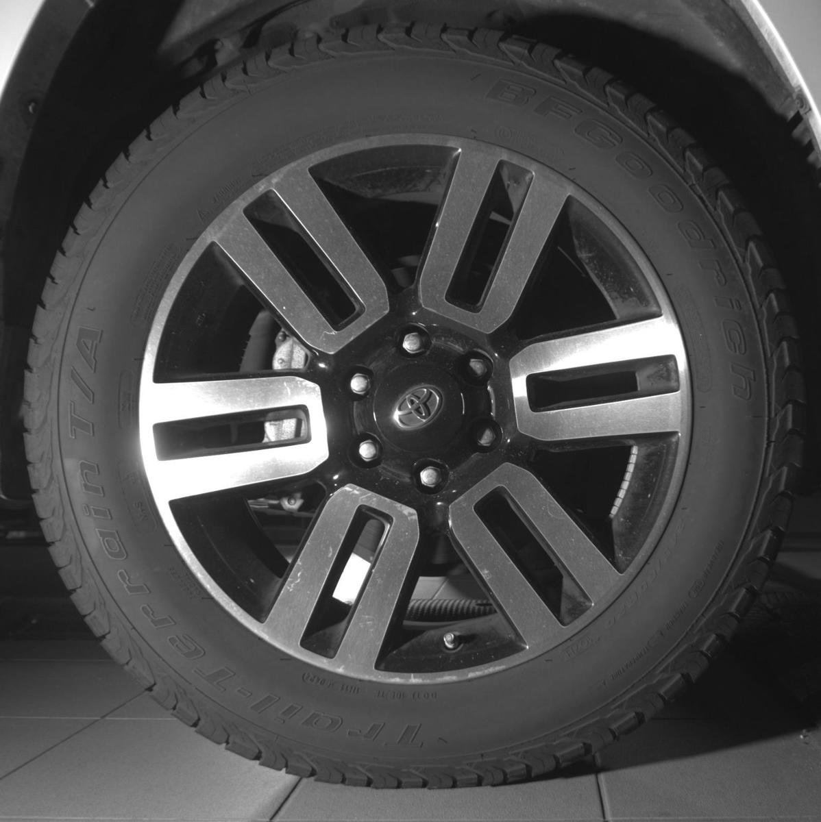 Used 2020 Toyota 4Runner Limited AWD/4WD image 11