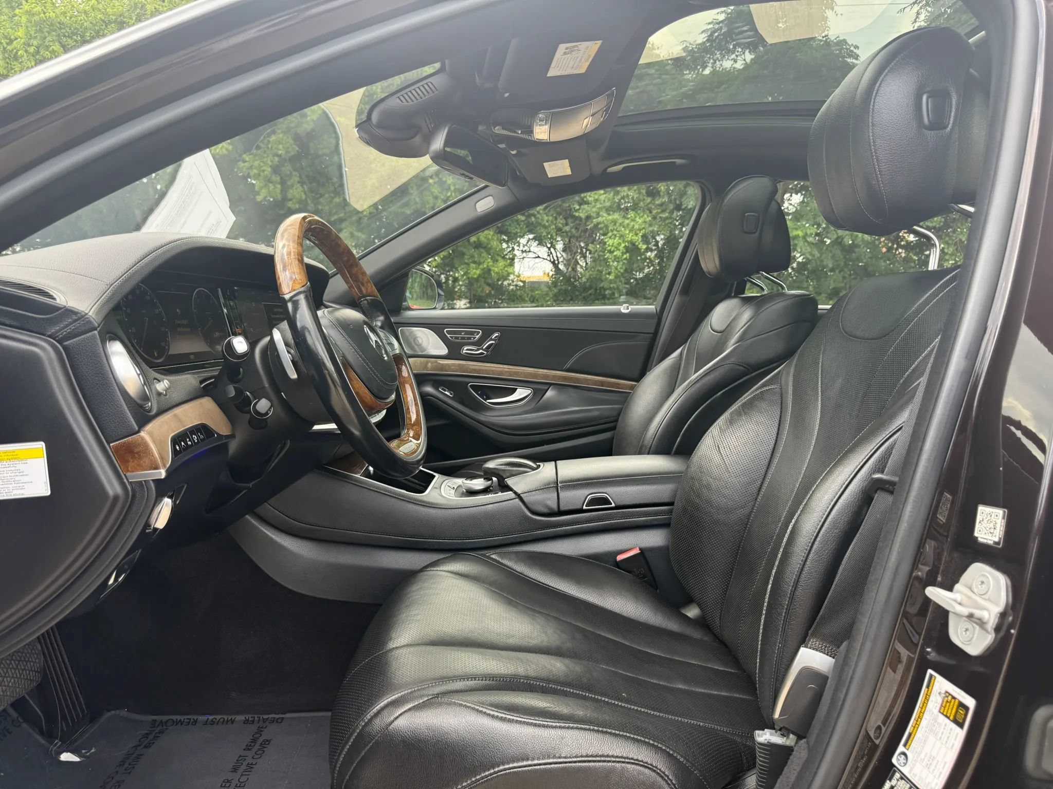 Used 2014 Mercedes-Benz S 550 Sedan w/ Premium 1 Package image 9