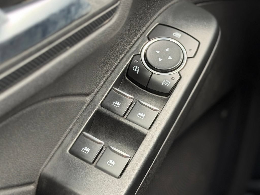 Used 2023 Ford Escape ST-Line Select w/ Tech Pack #1 AWD/4WD image 19