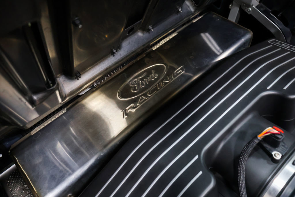 Used 2006 Ford GT RWD image 49