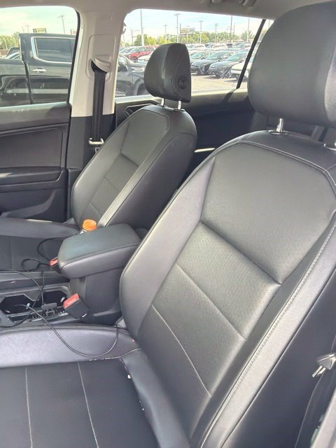 Used 2019 Volkswagen Tiguan SE w/ Panoramic Sunroof Package FWD image 15
