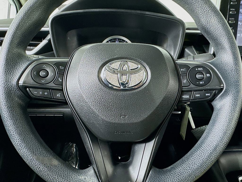 Used 2020 Toyota Corolla LE image 30