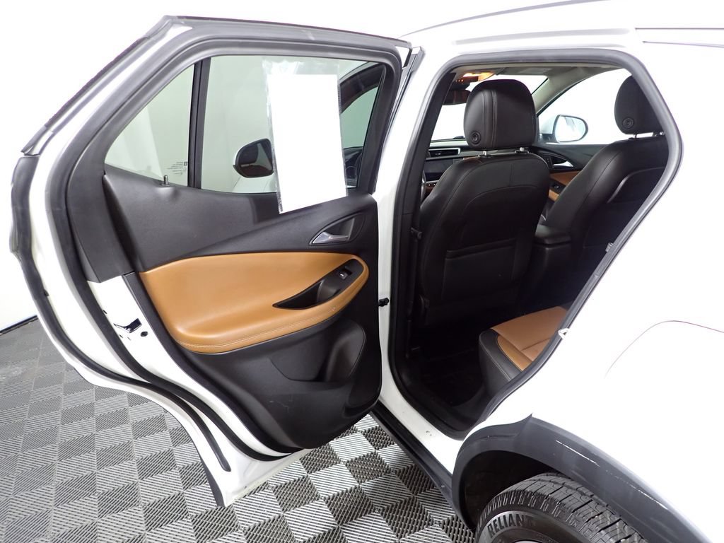 Used 2021 Buick Encore GX Essence AWD/4WD image 31