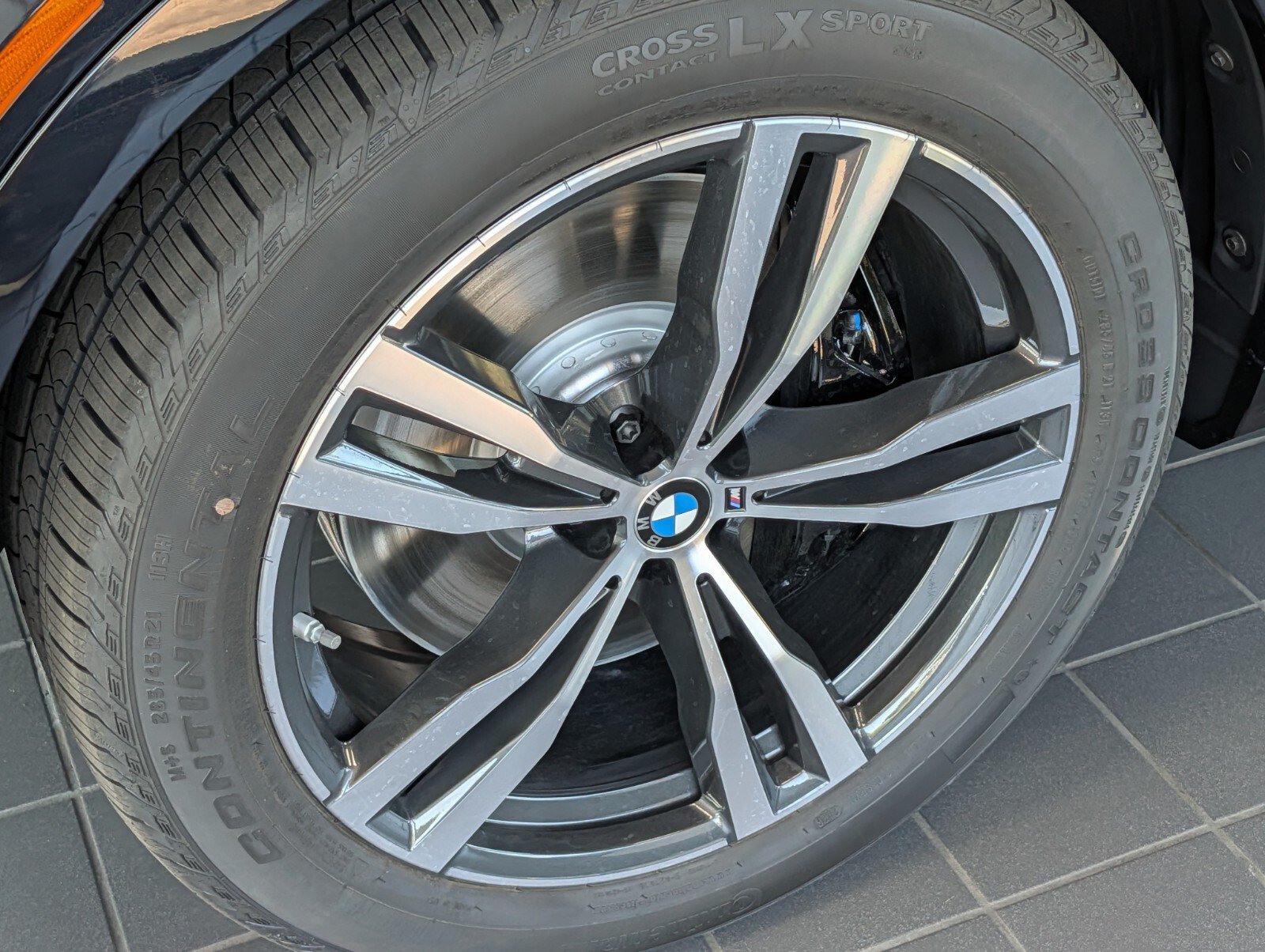 New 2027 BMW X7 xDrive40i w/ M Sport Package AWD/4WD image 9