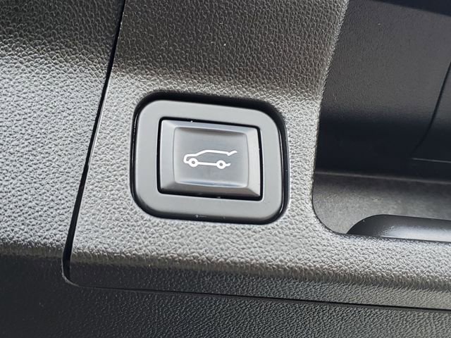 Used 2018 GMC Acadia SLE image 34