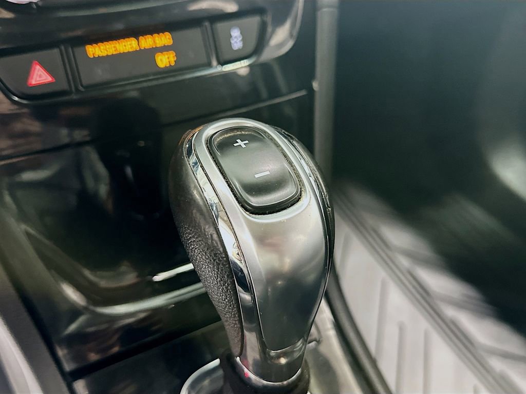 Used 2019 Buick Encore Preferred AWD/4WD image 17