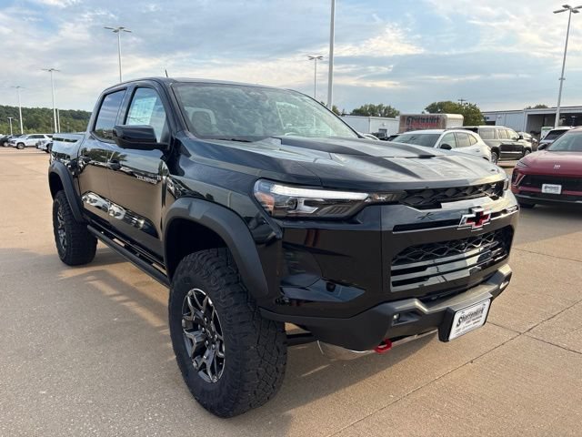 New 2026 Chevrolet Colorado ZR2 w/ Technology Package AWD/4WD image 1