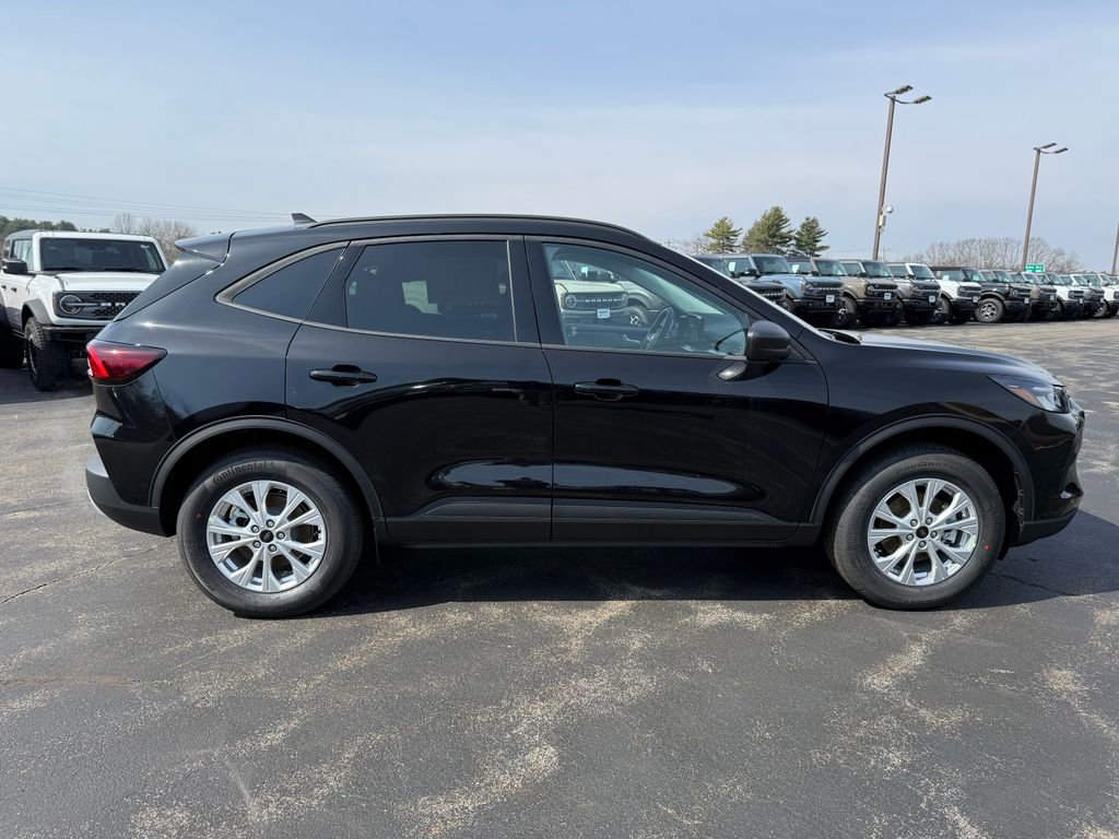 New 2026 Ford Escape Active w/ Active Premium Tech Pack AWD/4WD image 5