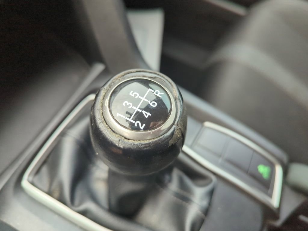 Used 2018 Honda Civic Sport image 9