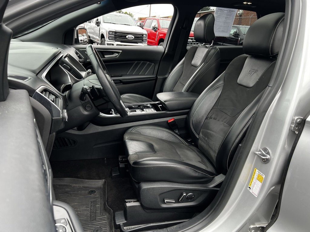 Used 2019 Ford Edge ST w/ Equipment Group 401A image 13