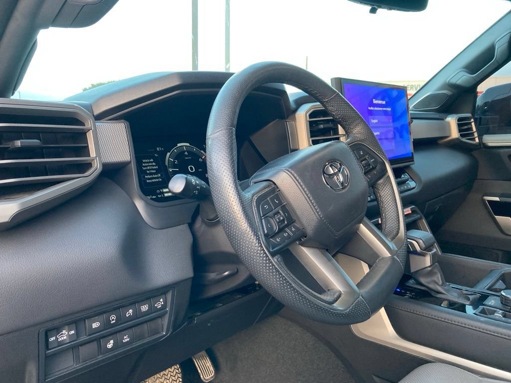 Used 2025 Toyota Tundra Limited AWD/4WD image 8