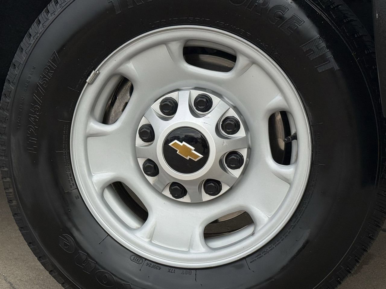 Used 2024 Chevrolet Silverado 2500 W/T w/ WT Convenience Package image 4