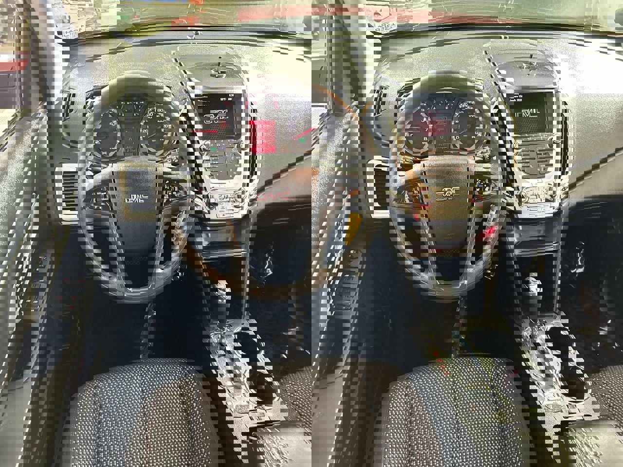 Used 2017 GMC Terrain SLE image 22