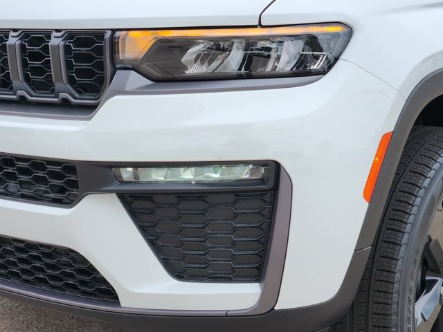 New 2026 Jeep Grand Cherokee L Limited w/ Limited Altitude Package AWD/4WD image 5
