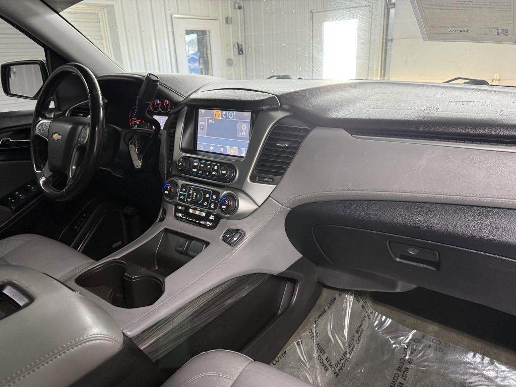 Used 2015 Chevrolet Suburban LT image 37