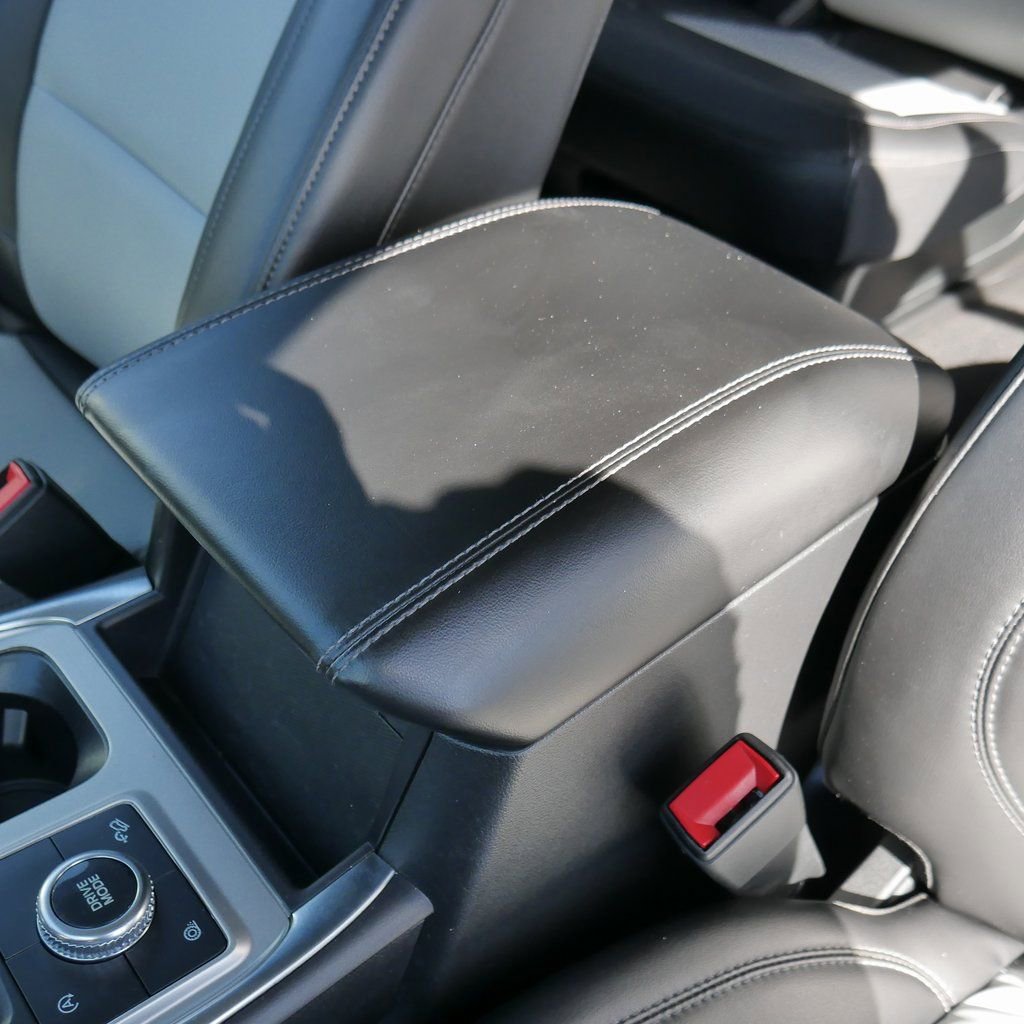 Used 2023 Ford Explorer XLT w/ Equipment Group 202A image 38