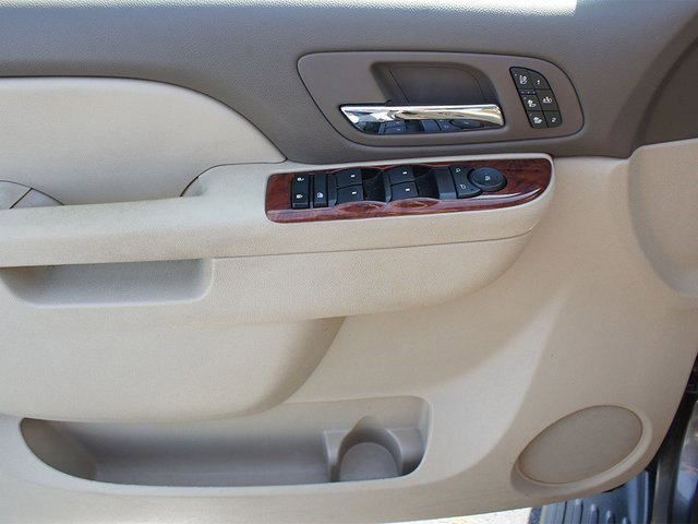 Used 2014 Chevrolet Silverado 3500 LTZ w/ LTZ Plus Package image 28