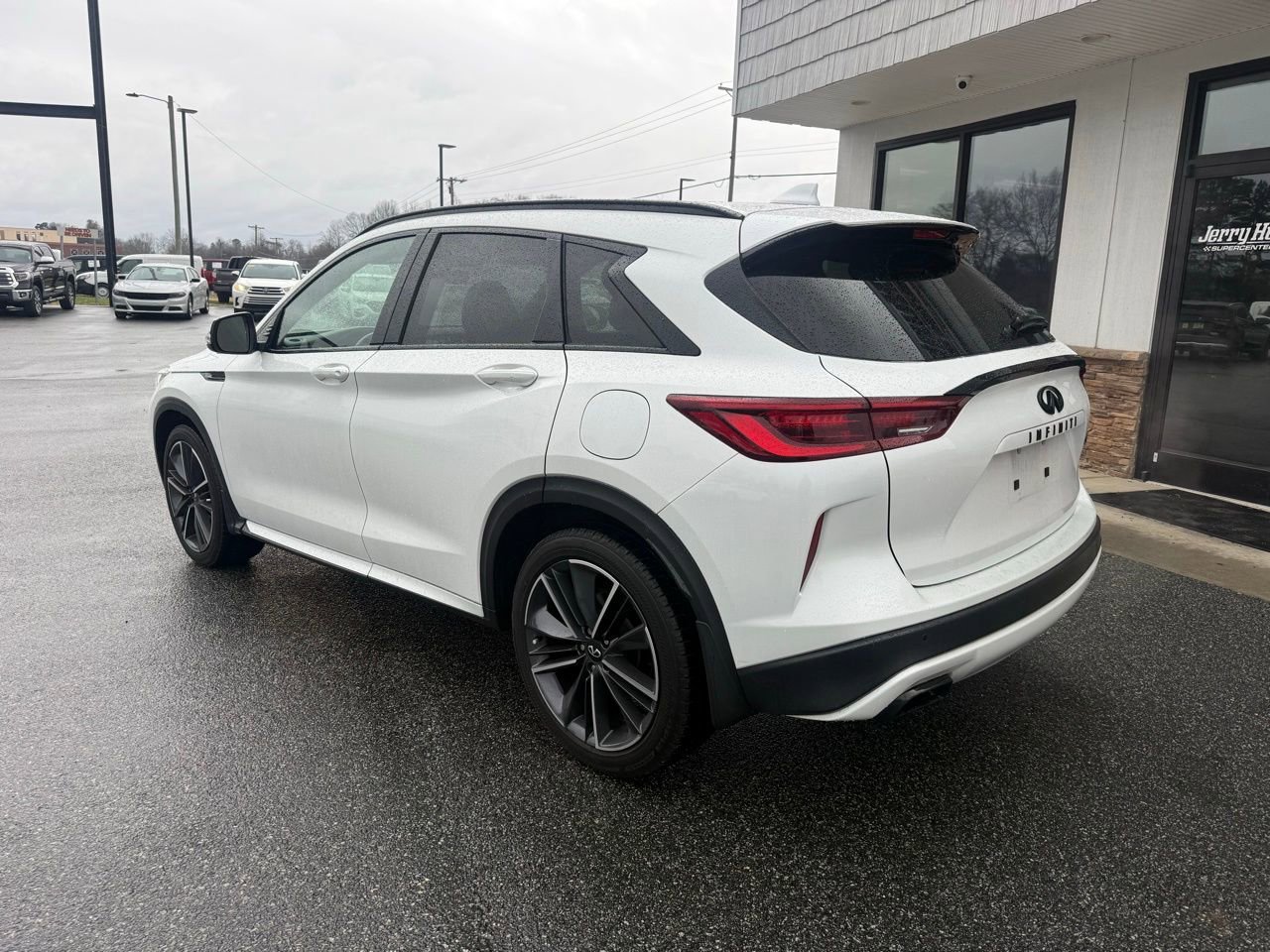 Used 2023 INFINITI QX50 Sport image 6