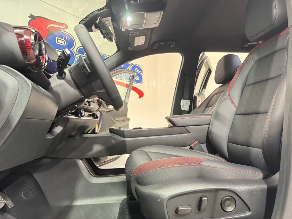 New 2027 Chevrolet Equinox RS AWD/4WD image 8